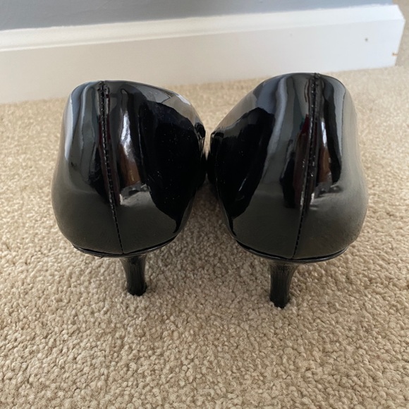 Black Patent Heels - Picture 3 of 6